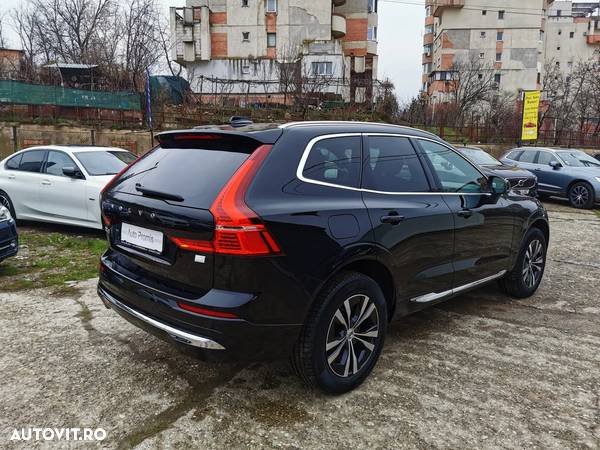 Volvo XC 60 T6 AWD Recharge Geartronic Inscription Expression - 4