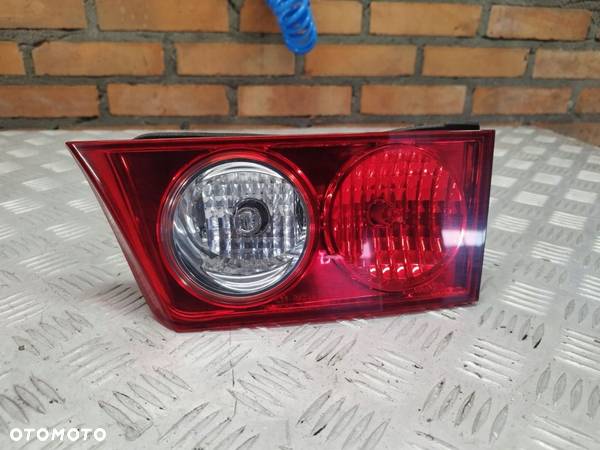 LAMPA PRAWA TYLNA W KLAPIE HONDA ACCORD VII - 1