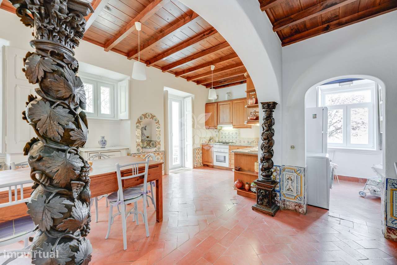 Moradia histórica T6  em Sintra com jardim, piscina e garagem-21