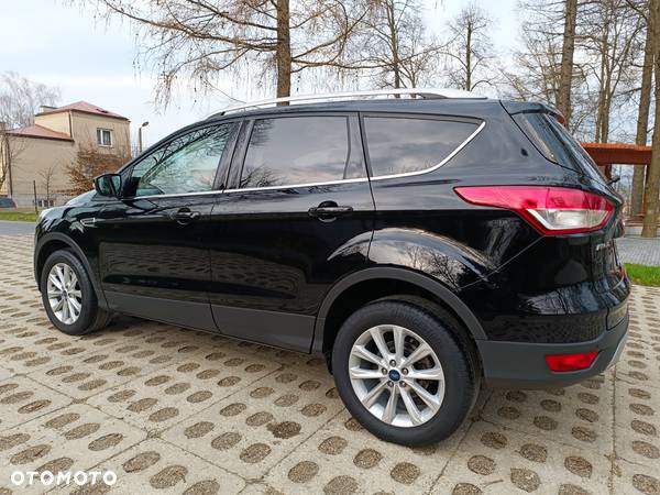 Ford Kuga 2.0 TDCi 2x4 Titanium - 14