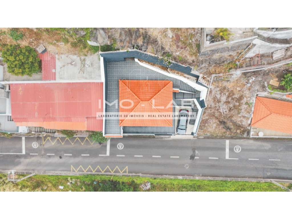 T2 + 2 - RENOVADA - FUNCHAL - ILHA DA MADEIRA-22