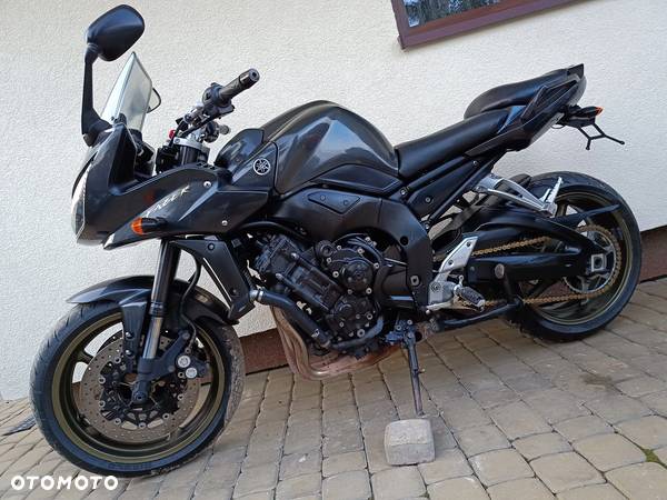 Yamaha FZ - 10