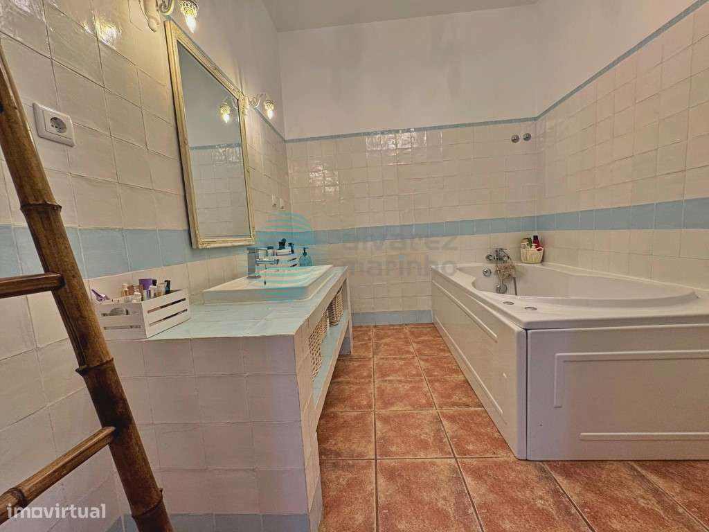 Moradia T4 com piscina, em Melroeira, Torres Vedras-12