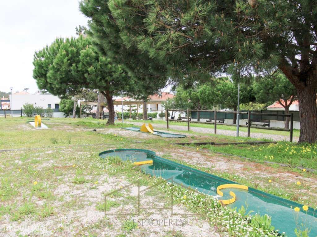 Casa de Madeira, em lote com 400m2, na Lagoa de Albufeira - Sesimbra-38