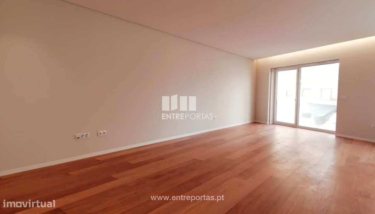 Venda de Apartamento T4 Duplex próximo do mar, na Póvoa de Varzim - Grande imagem: 5/10