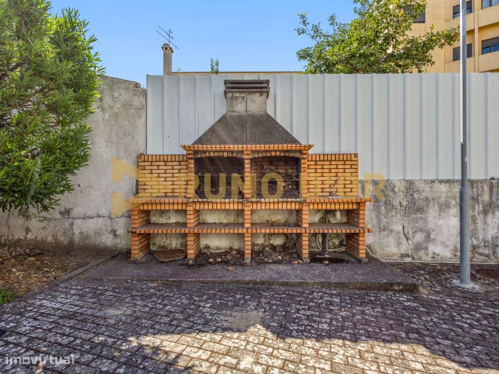 Exclusivo T3 em Condomínio Privado no Carregado com Terraço, Varand...-25