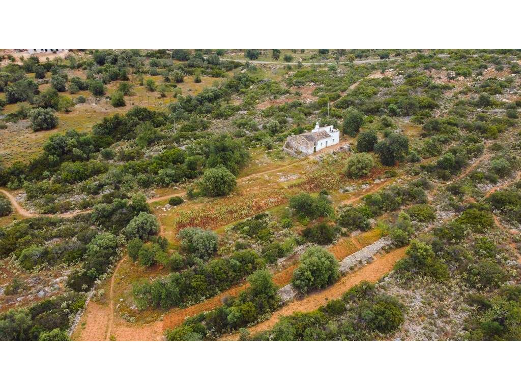 Terreno com casa em Estói - Grande imagem: 4/11