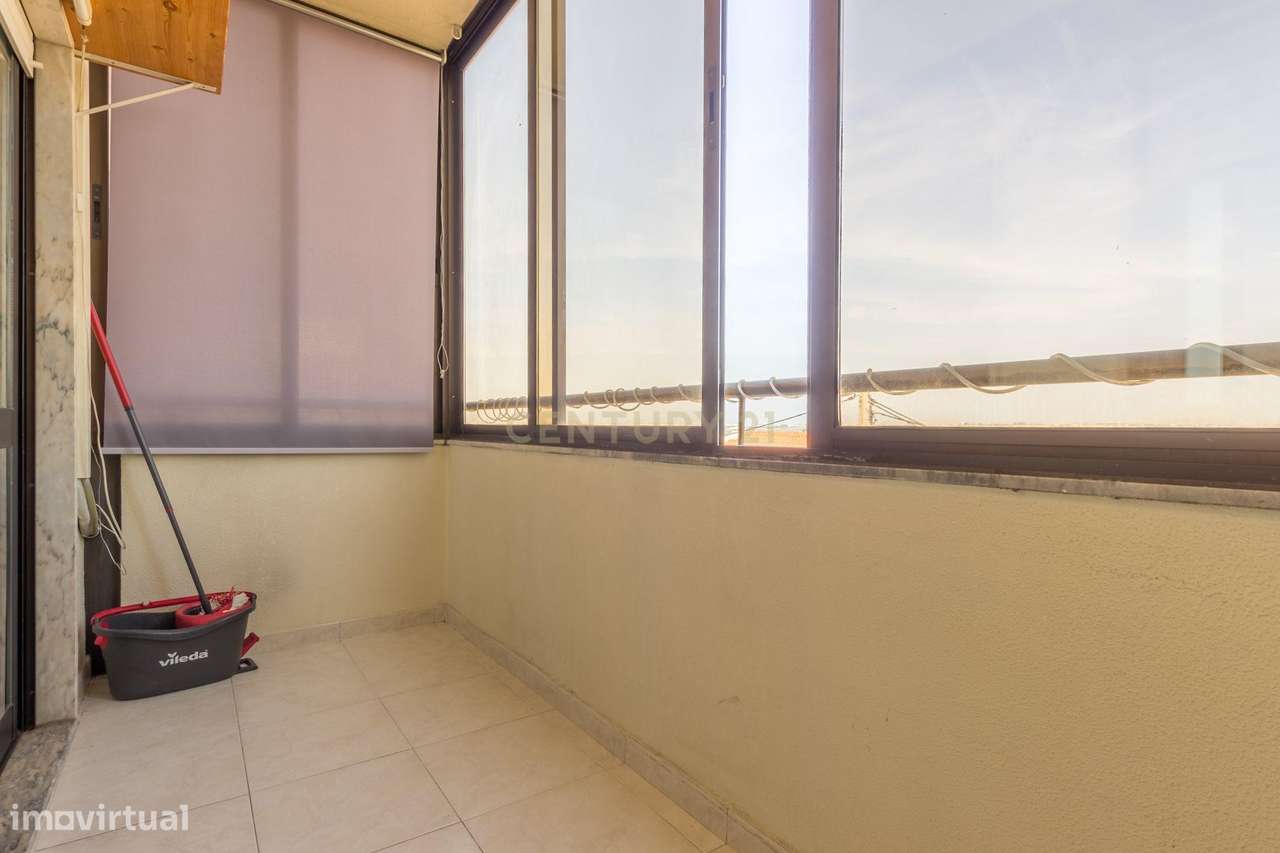 Apartamento T2 na Urbanização dos Fidalguinhos Barreiro - Grande imagem: 4/20