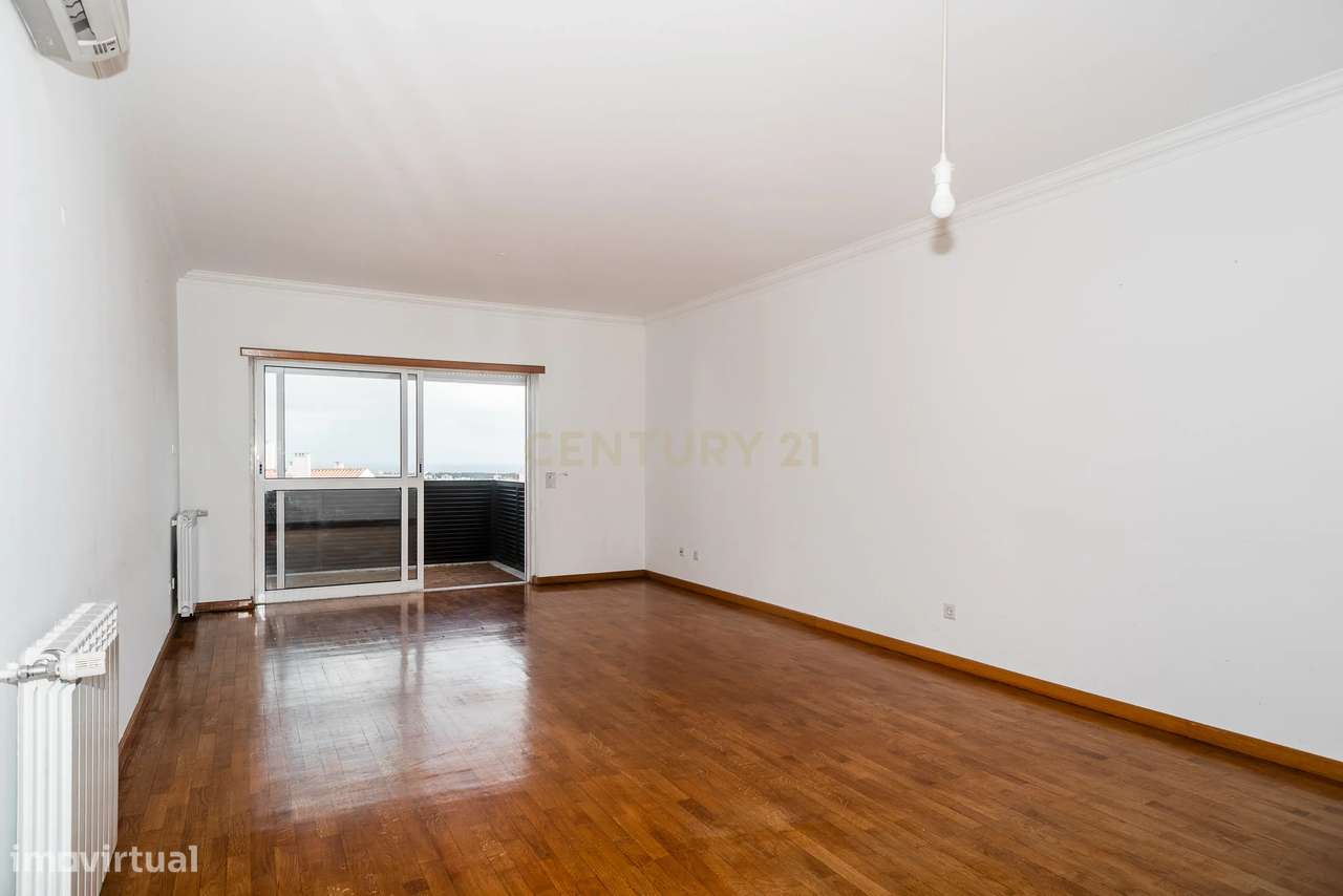 Duplex T3+3 com Vista Mar e Garagem Box – junto à praia e à A5 - Grande imagem: 4/39