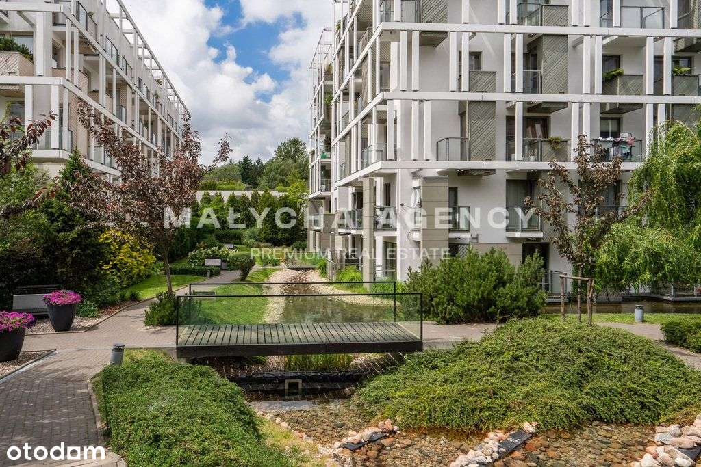 Mieszkanie z loggią, balkonem i tarasem Eko Park