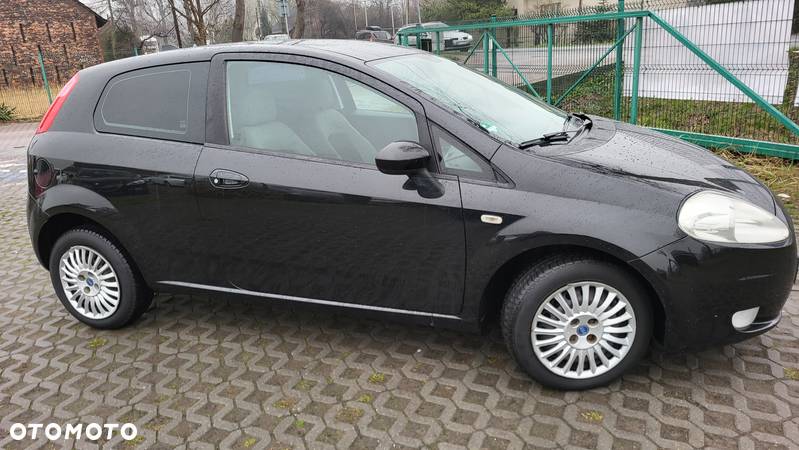 Fiat Grande Punto - 28