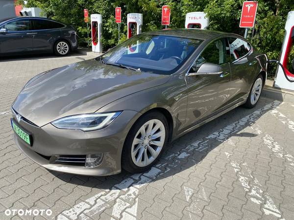 Tesla Model S 75 - 1