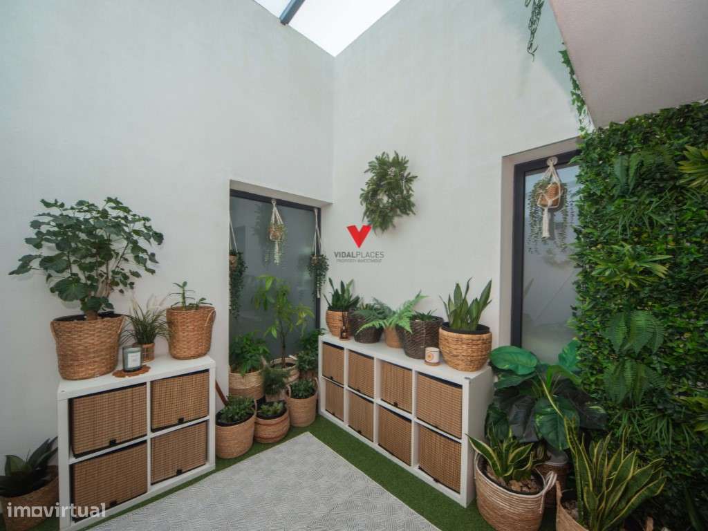 Penthouse T4 Exclusiva com Vista Rio | Terraço Privativo e Acabamen...-11