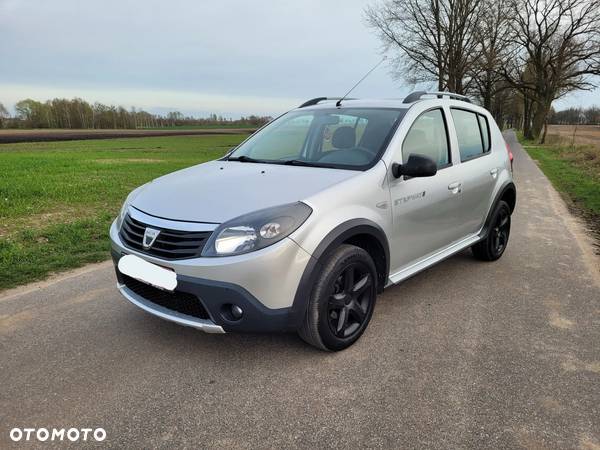 Dacia Sandero Stepway 1.6 - 19