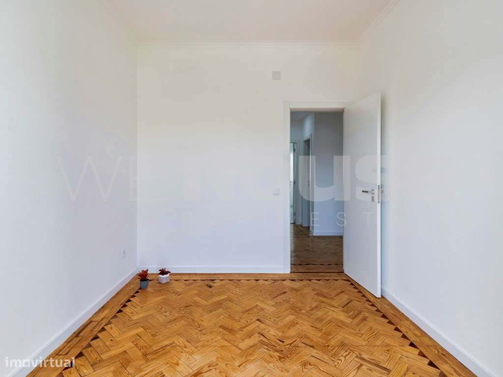 Apartamento T2 Remodelado, Avenida Republica, Centro do Barreiro-16