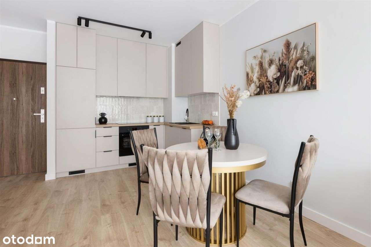 Komfort i nowoczesność- mieszkanie na Osiedlu Avia - Pełny obrazek: 2/19