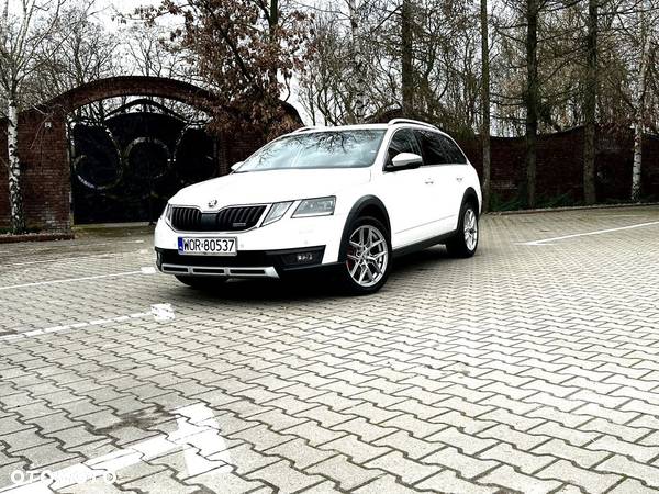 Skoda Octavia Scout 2.0 TDI 4x4 DSG - 1