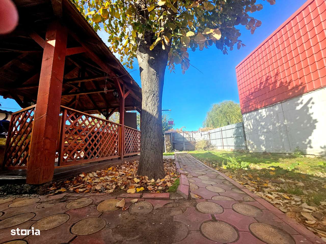 Casa vanzare 6 camere ,cu 629 mp teren zona PARCUL DE SOFT-4