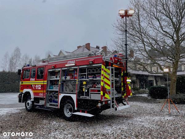 MAN STRAŻ POŻARNA POŻARNICZY LF-16 4x4 CNBOP Rosenbauer! Schilingman! Rotzler Nowy Brend 2021! Wyciągarka 18t Reduktory! Blokady! Maszt Doświetlacze Halogeny dalekosiężne 360•Stopni! i do poszukiwań LED-oświetlenia pola pracy w obrębię kilku set metrów! Szybkie natarcie Wysokie prześwity Idealny!!! - 4