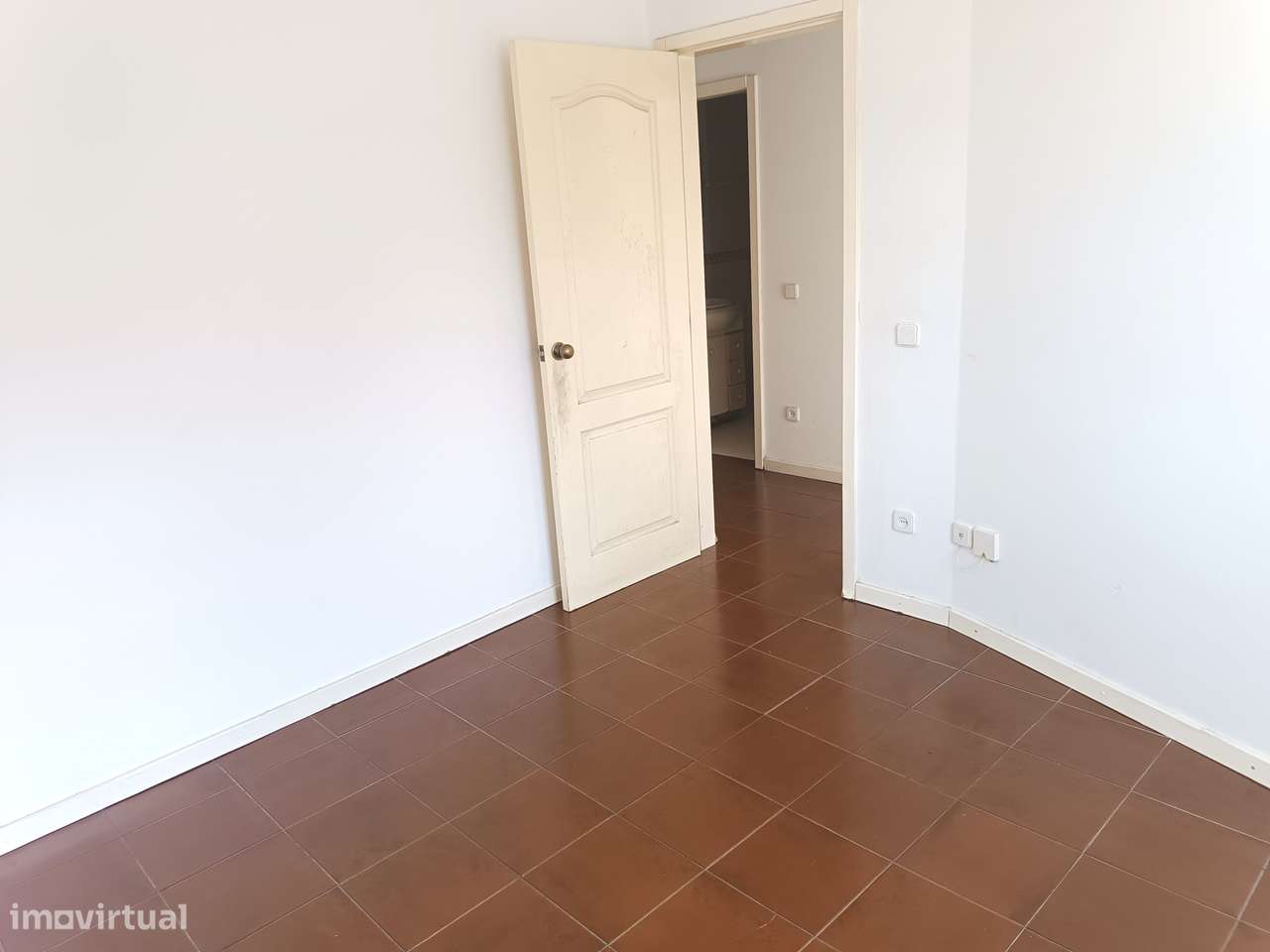 Apartamento T1 em Coimbra (Baixa) - Grande imagem: 5/6