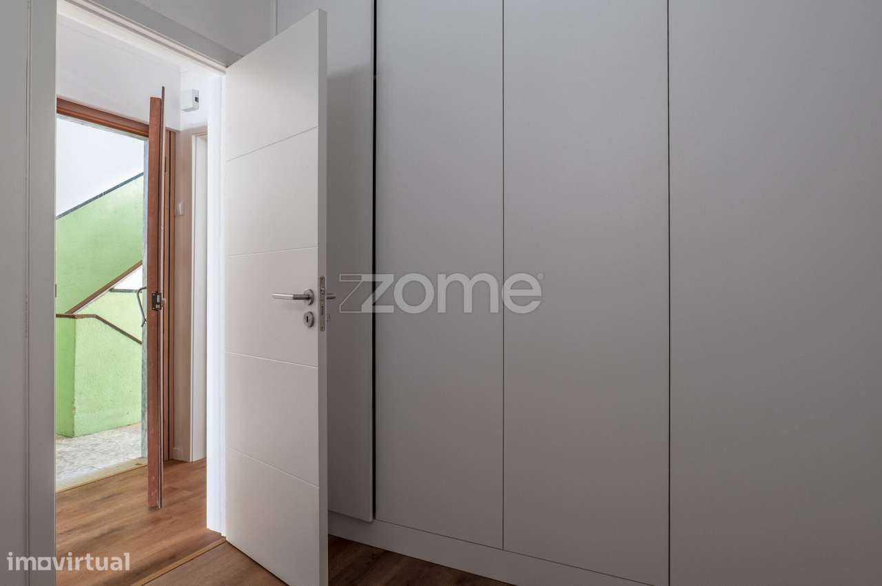 Apartamento T1+1 Baixa da Banheira-24