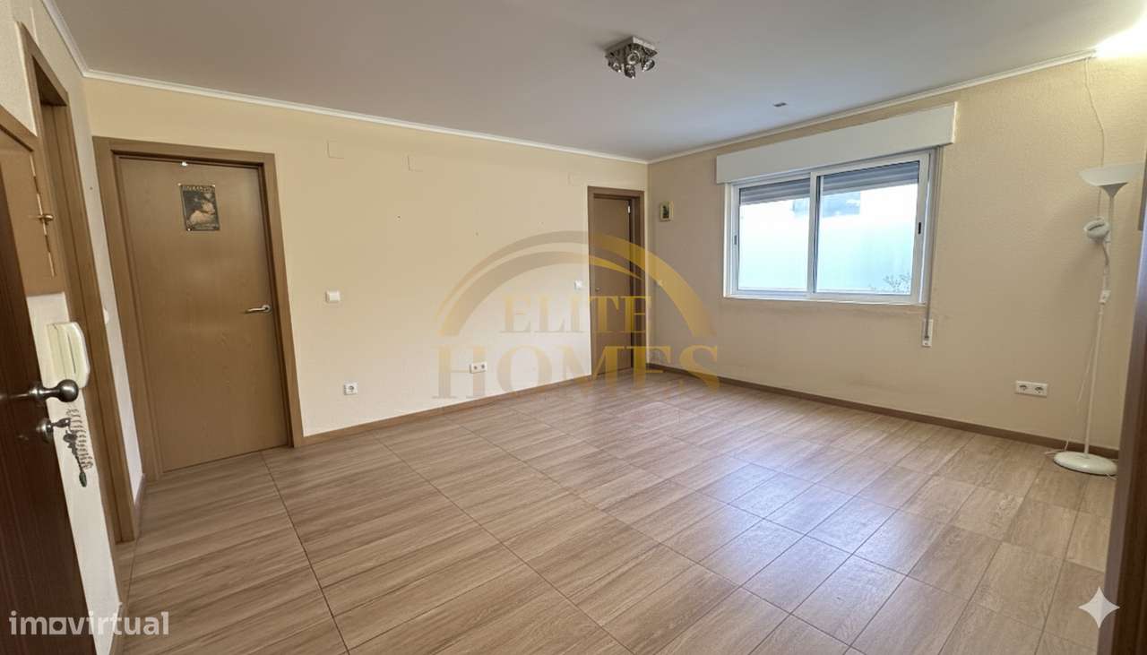 Apartamento T1, atualmente transformado em T1+1, Damaia (Amadora). - Grande imagem: 3/22