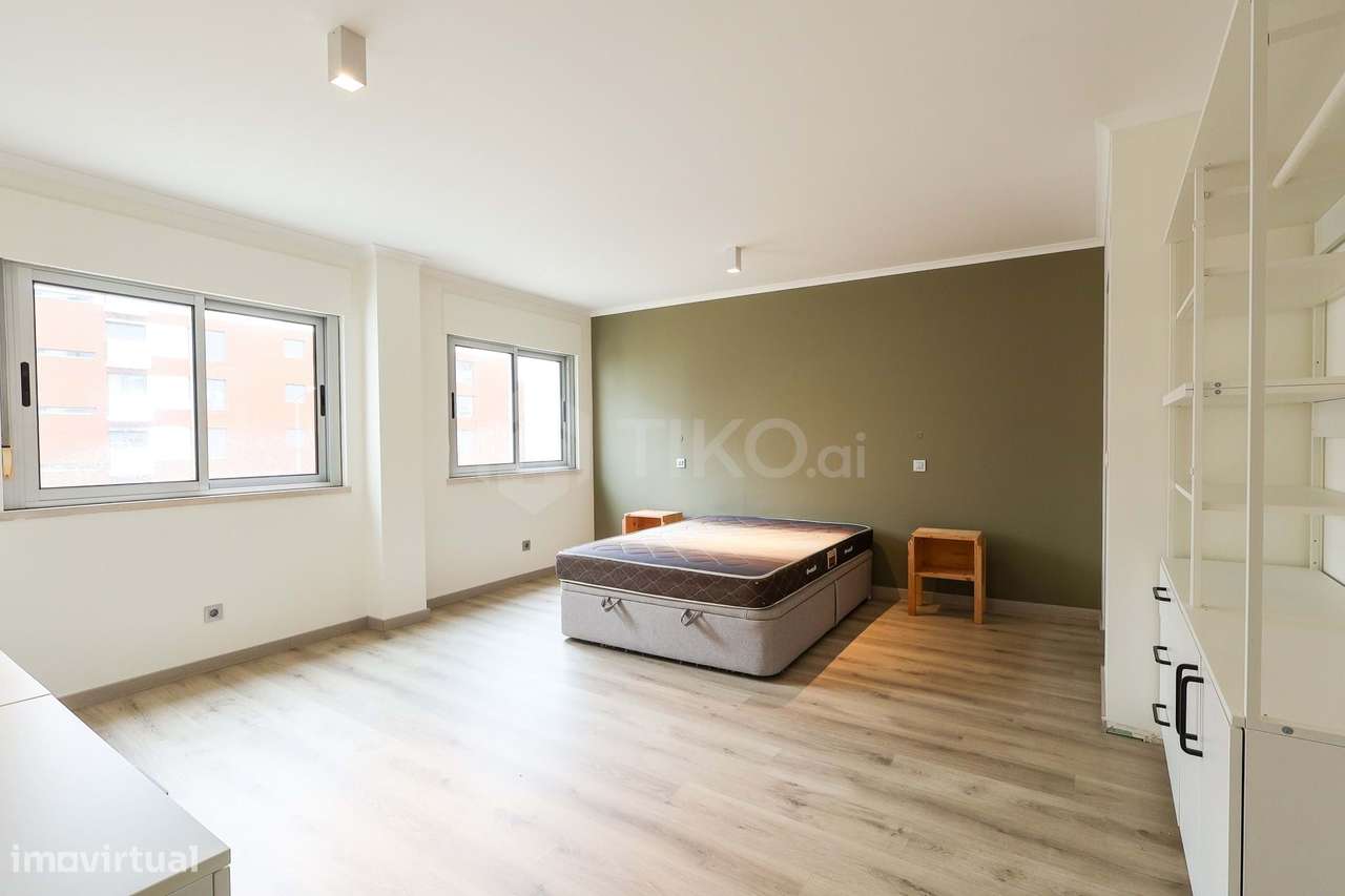 T4 CONVERTIDO EM T3 DE ALTO PADRÃO | 163 M² | 2 GARAGENS + ARRECADAÇÃO-16