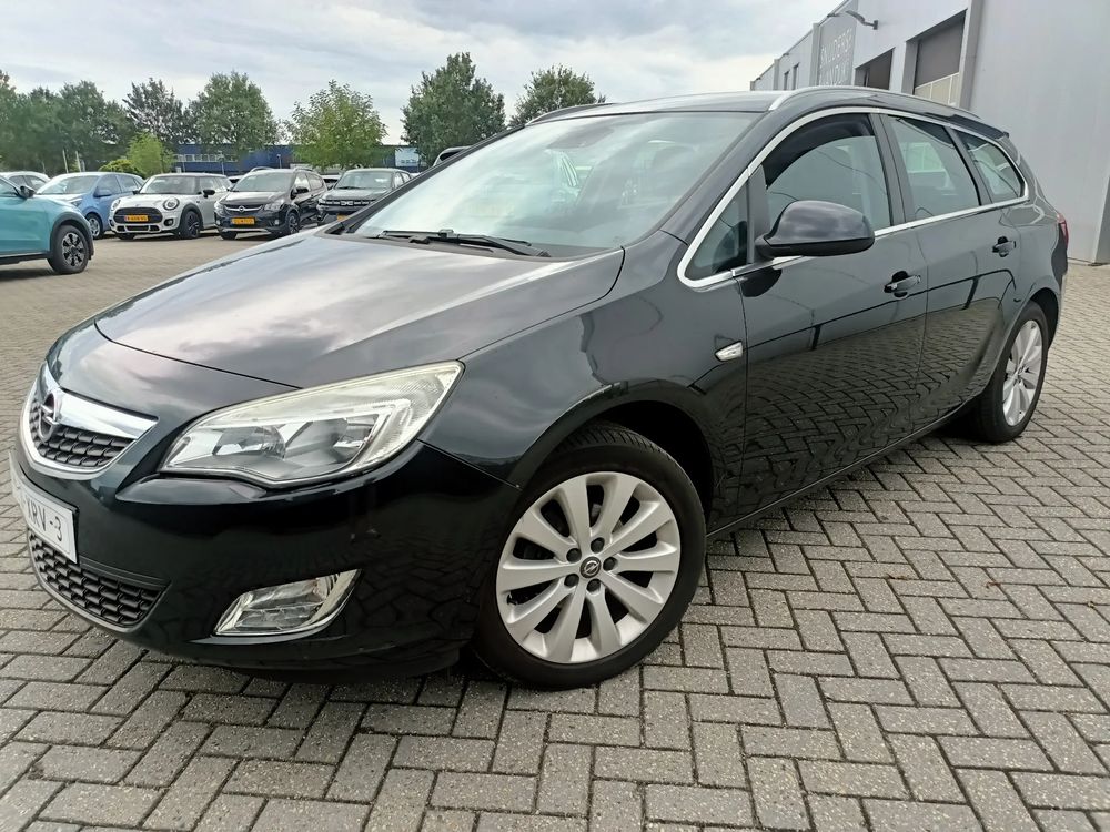 Opel Astra J (2009-2019) 1.4 T Cosmo 2012