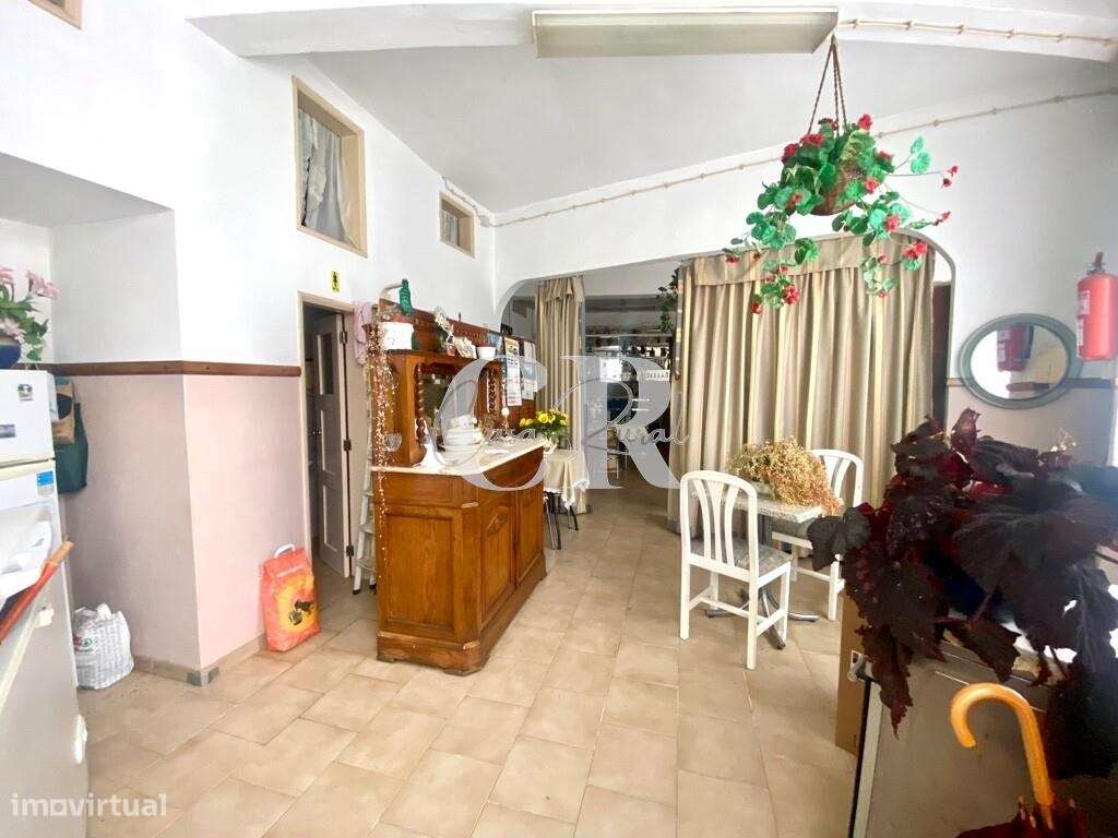 Moradia em campelo pronta habitar junto a ribeira - Grande imagem: 4/60