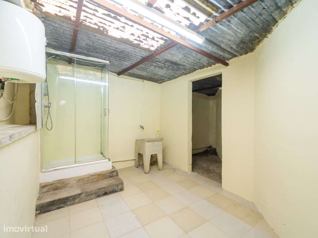 Loja para Investimento ou Comércio - Falagueira, Amadora-34