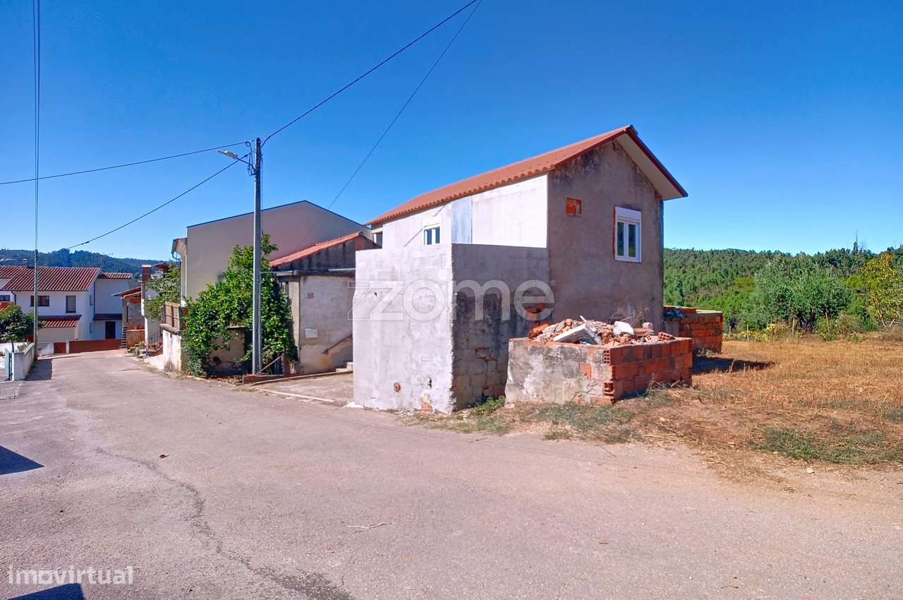 Oportunidade Única – Duas Moradias em Moinhos | Miranda do Corvo - Grande imagem: 1/20
