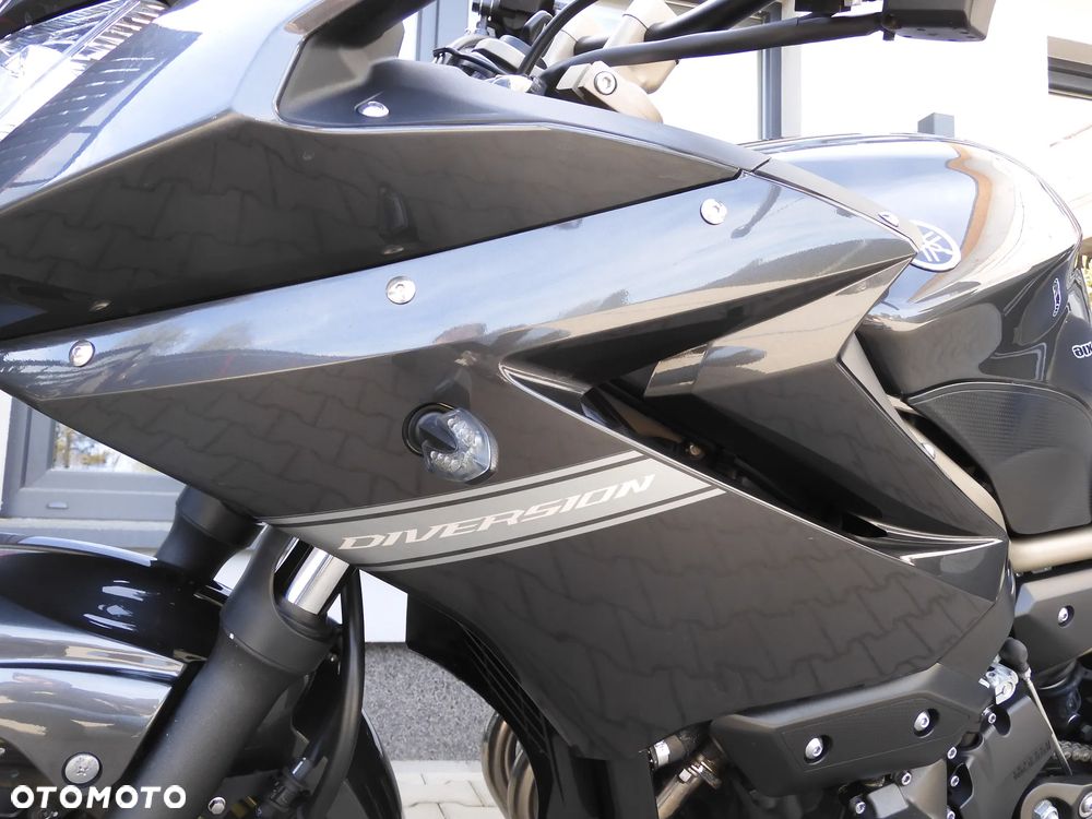 XJ6#DIVERSION#2010#Na kat...
