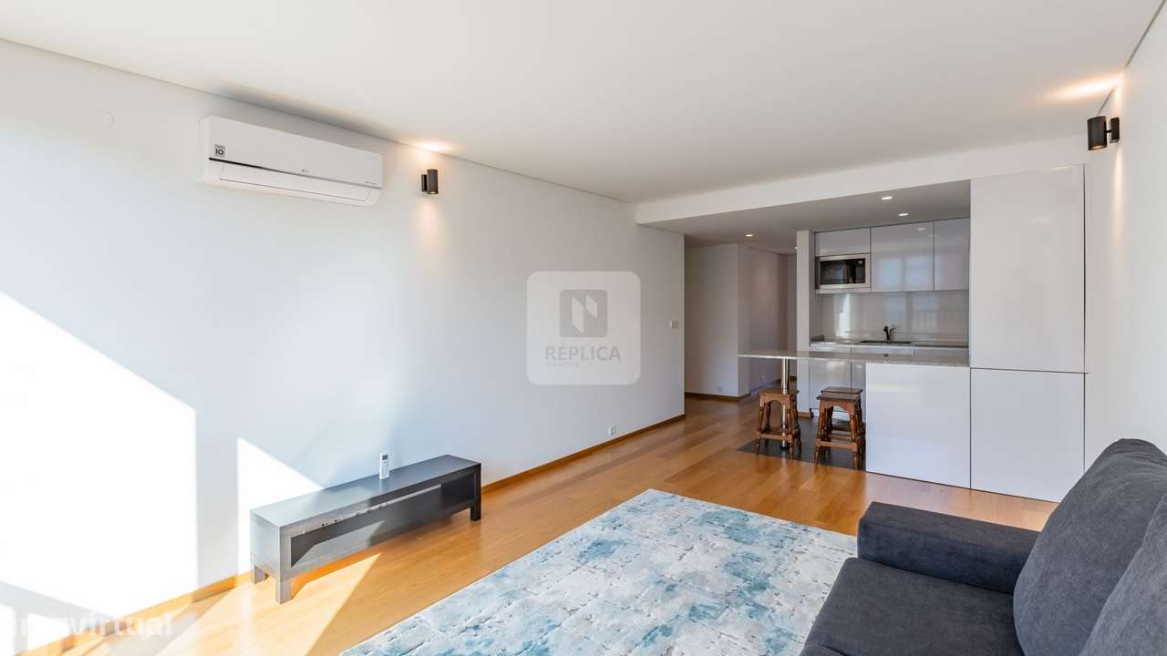Apartamento T1 Mobilado com Garagem na Boavista, Porto - Grande imagem: 5/28