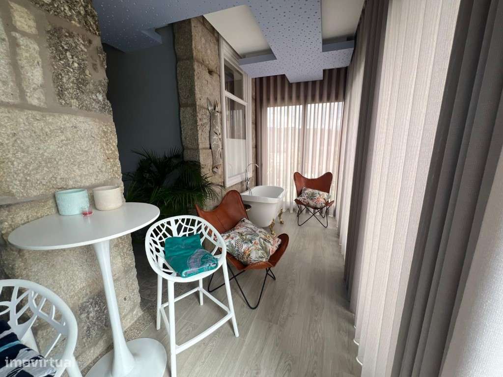 Moradia T5 com piscina em Braga-20
