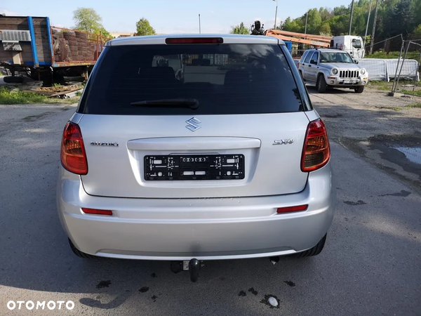 Suzuki SX4 1.9 DDiS DPF 4x2 Comfort - 12