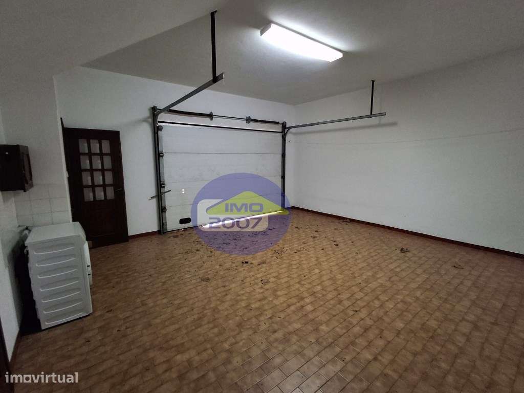 Moradia T3 em Miramar-11