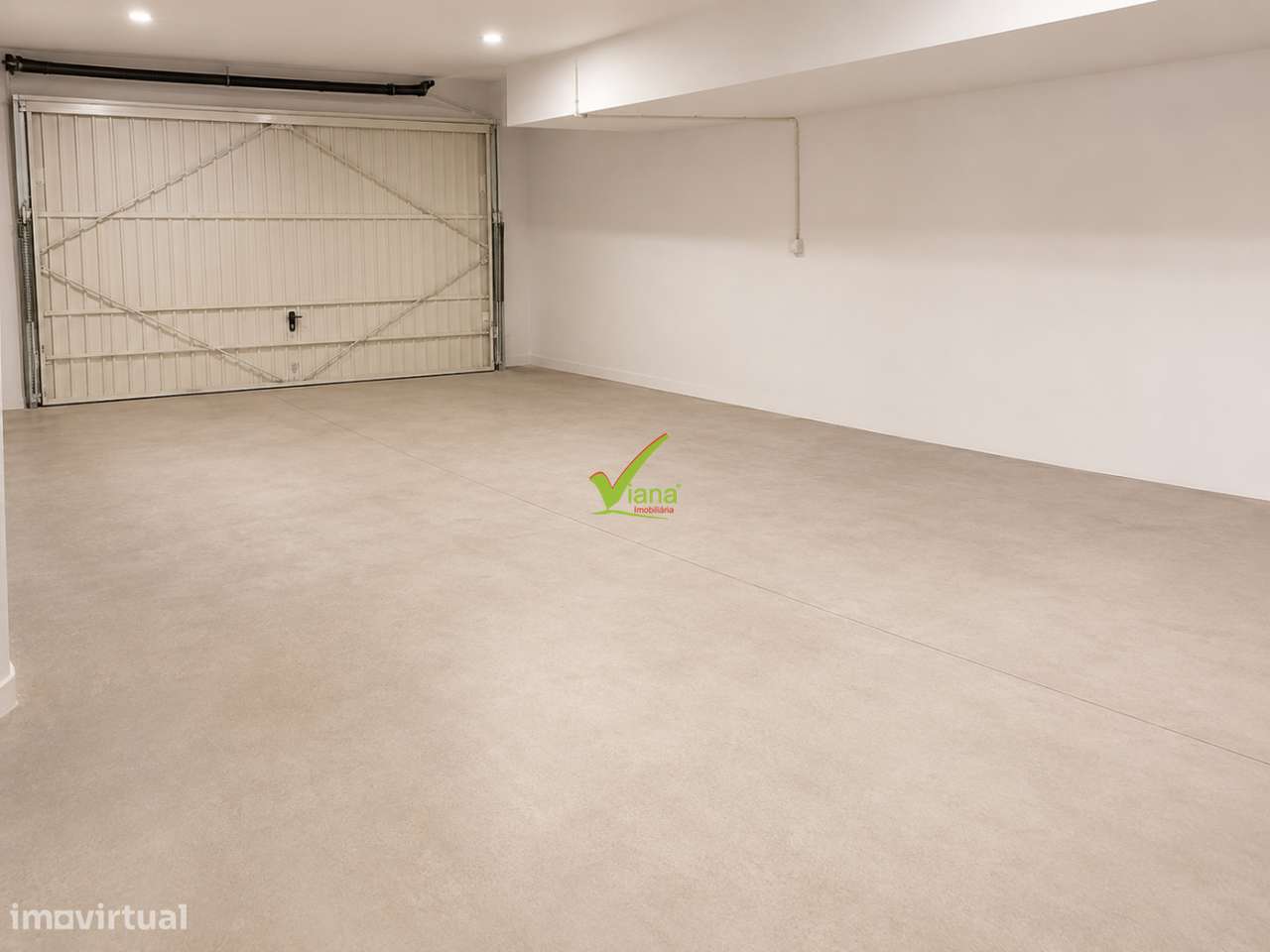 T. 3 Dúplex com garagem para 3 carros - Novo-13