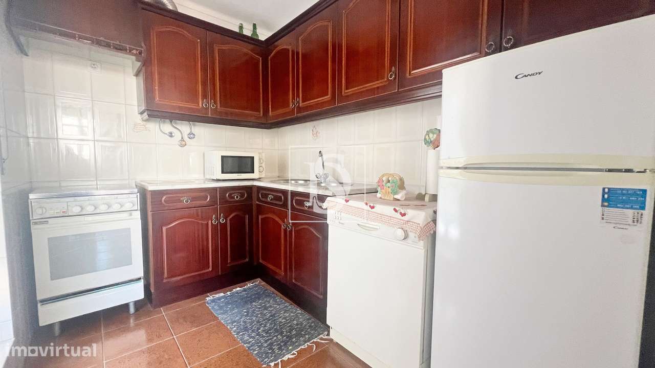 Apartamento T1+1 com vista mar em Peniche – perto da praia-11