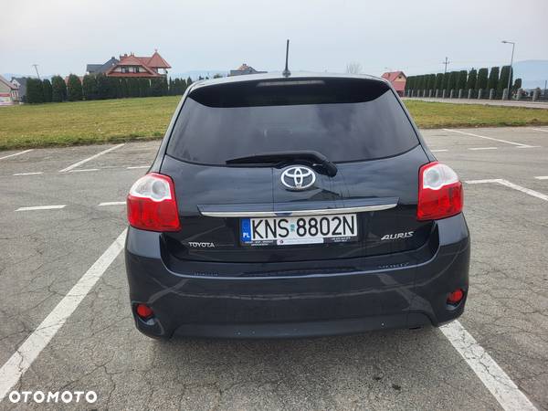 Toyota Auris 2.0 D-4D Prestige - 4