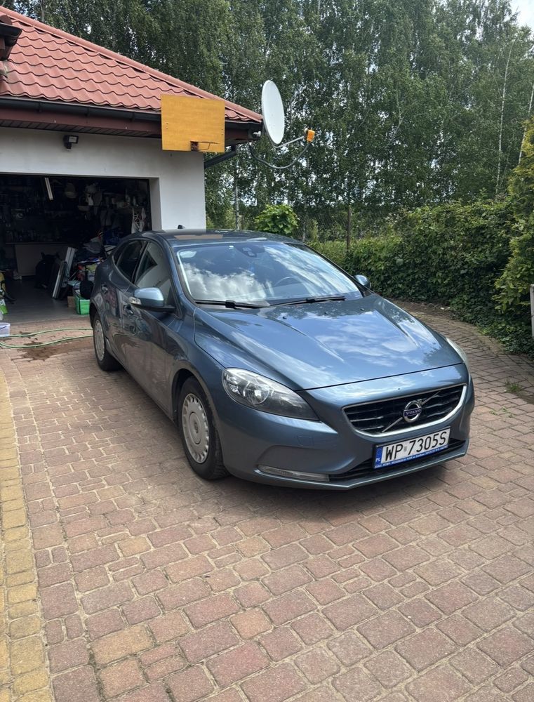 Volvo V40 II D2 Base 2014