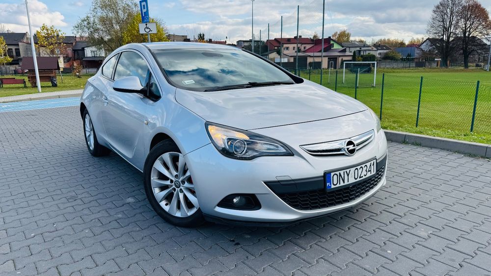 Opel Astra J 2.0 CDTI ecoFLEX Start/Stop 2013
