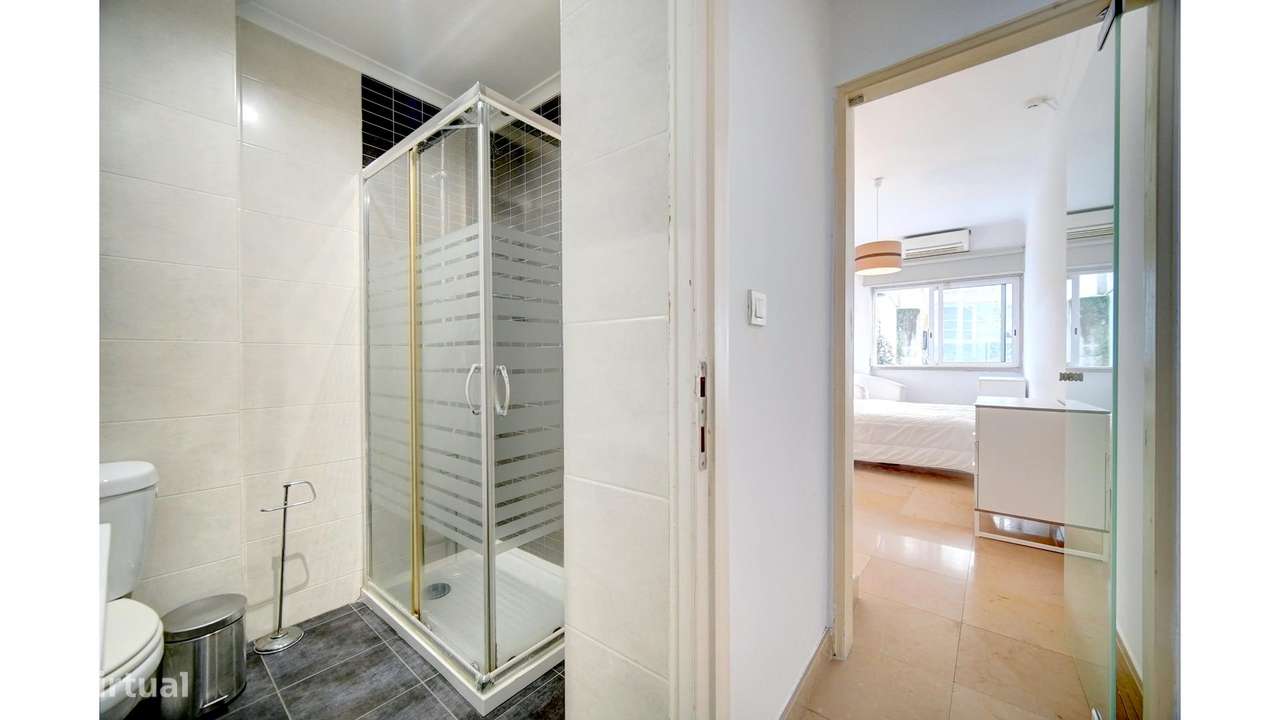 Apartamento T3 em Lisboa com terraço-13