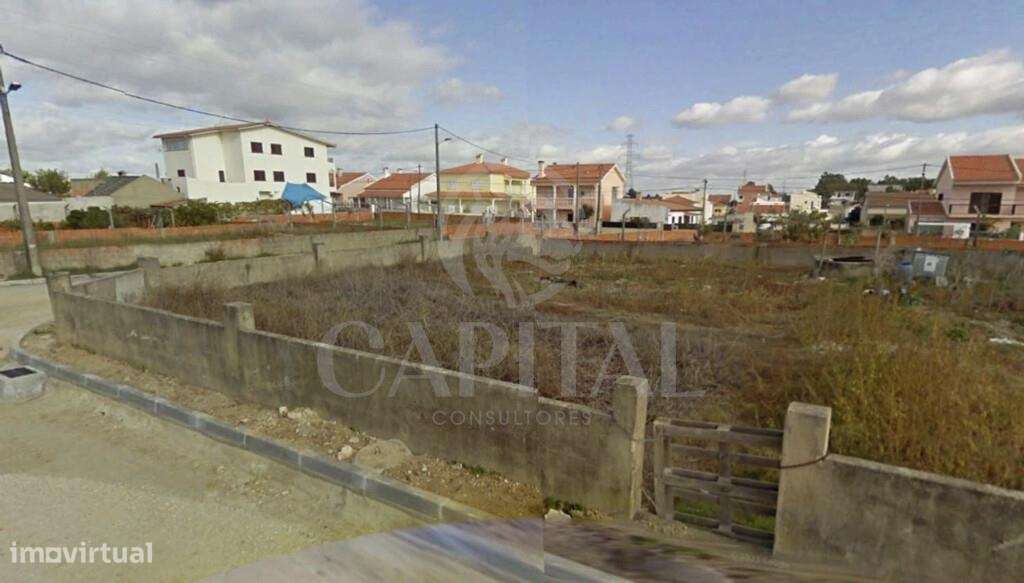 Moradia Geminada V4 Triplex-1