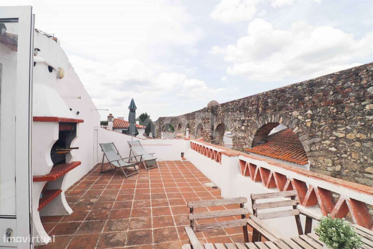 Moradia T2 com terraço no Centro Histórico de Évora-14