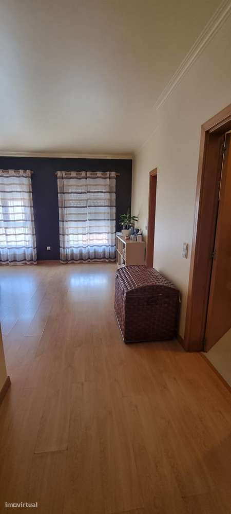 T3 duplex com terraço. Excelentes áreas.-8