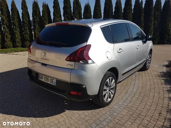 Peugeot 3008 HDi 115 Allure - 3