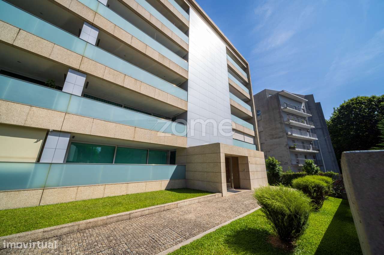 Apartment in Guimarães, Azurém - View 3
