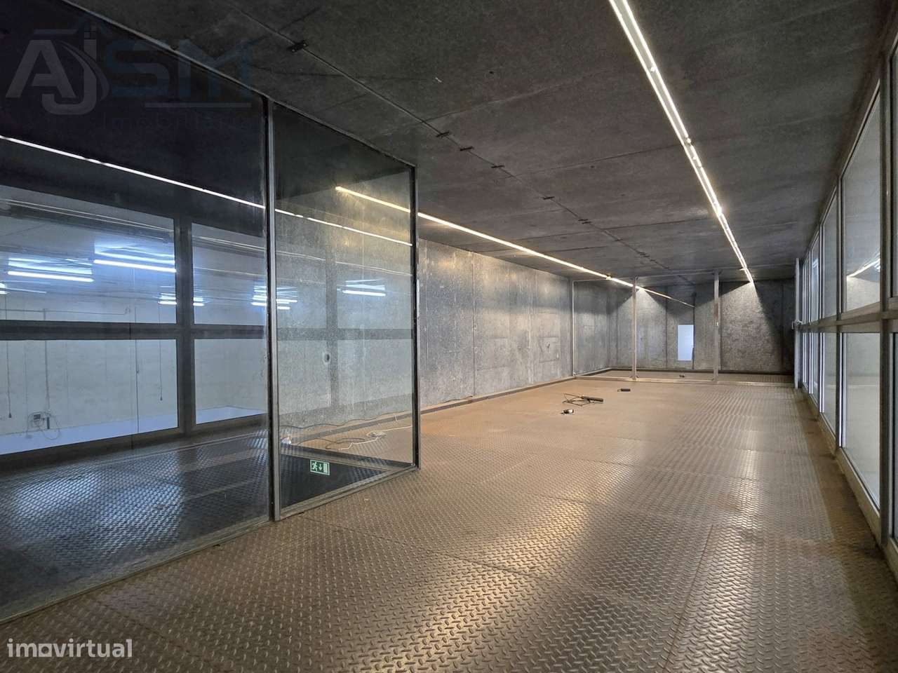 Armazém com 500 m² em São Marcos – Espaço e Versatilidade-31