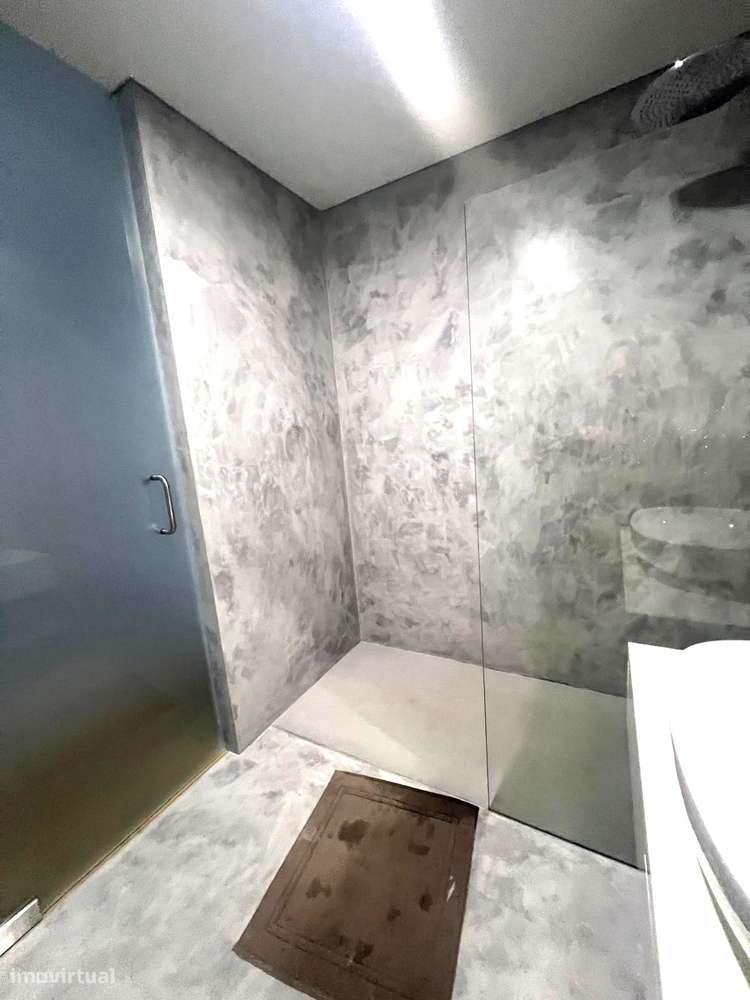 Apartamento c/ Excelente varanda, vistas sobre a cidade - Grande imagem: 3/13