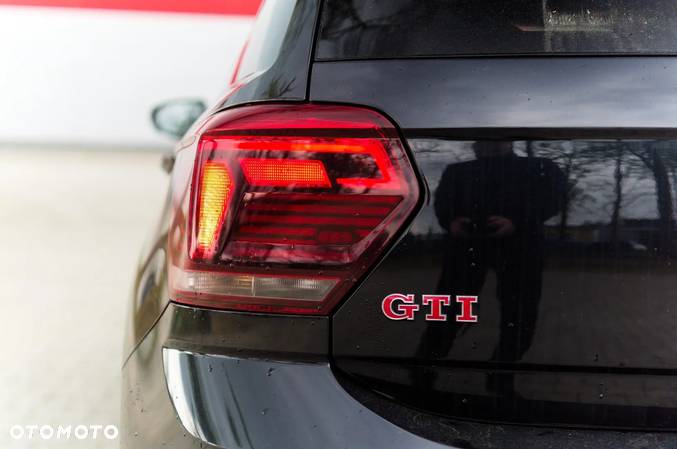 Volkswagen Polo 2.0 TSI GTI DSG - 12